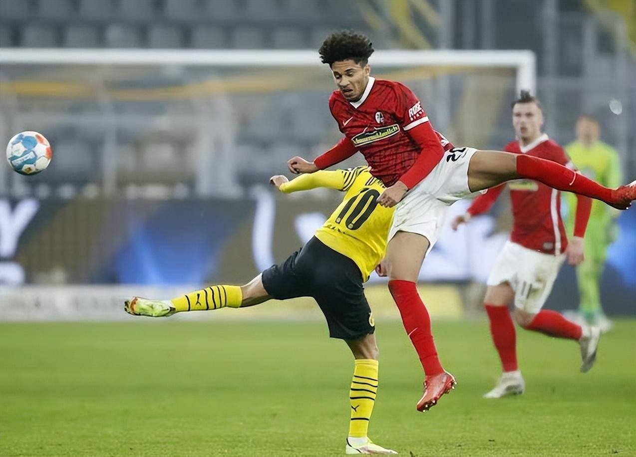 转会期西甲传出新动向,西汉姆内部沟通,管理层表态:引发热议,医务组通报恢复的简单介绍 转会期西甲传出新动向,西汉姆内部沟通,管理层表态:引发热议,医务组通报恢复的简单介绍