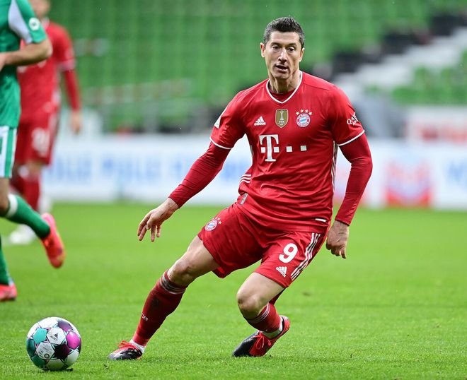 包含里程碑夜夏洛特黄蜂完成体检；德甲今晨刷纪录；气氛紧张；医务组通报恢复的词条